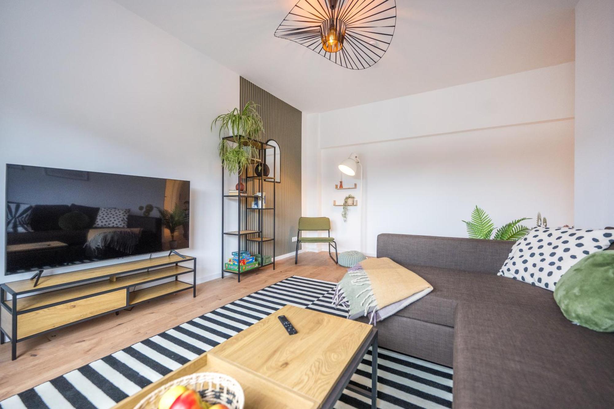 Neu: 100M² - Ideal Fuer Familien/Geschaeftsr. - Hbf Кобленц Экстерьер фото